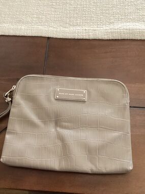 Marc by Marc Jacobs Taupe Croc-Embossed Pouch Wristlet